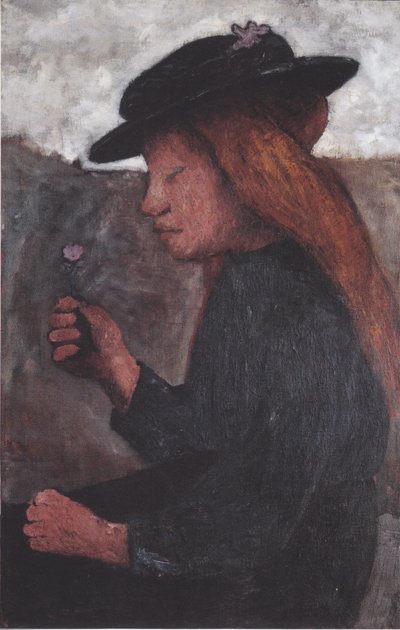 Menina sentada com chapéu preto e flor na mão direita de Paula Modersohn-Becker